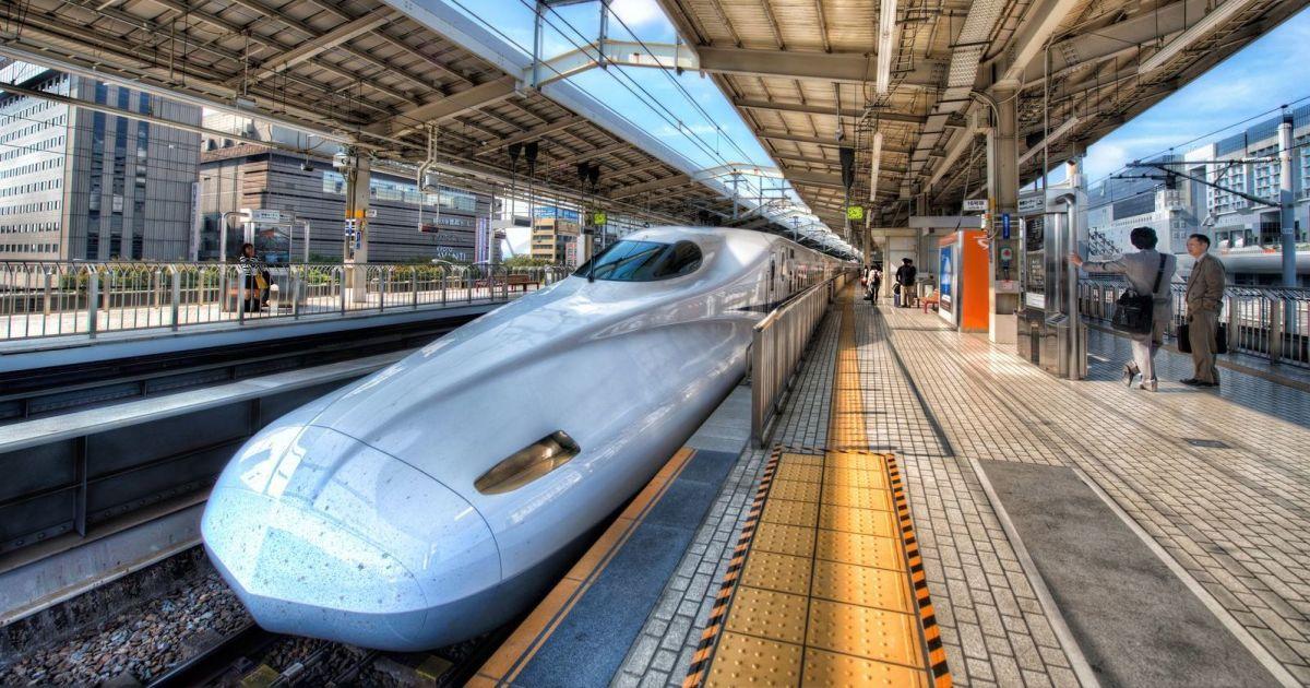 Japan Shinkansen Guide 2026: How to Book Smart, Pack Right, and Avoid Overpaying