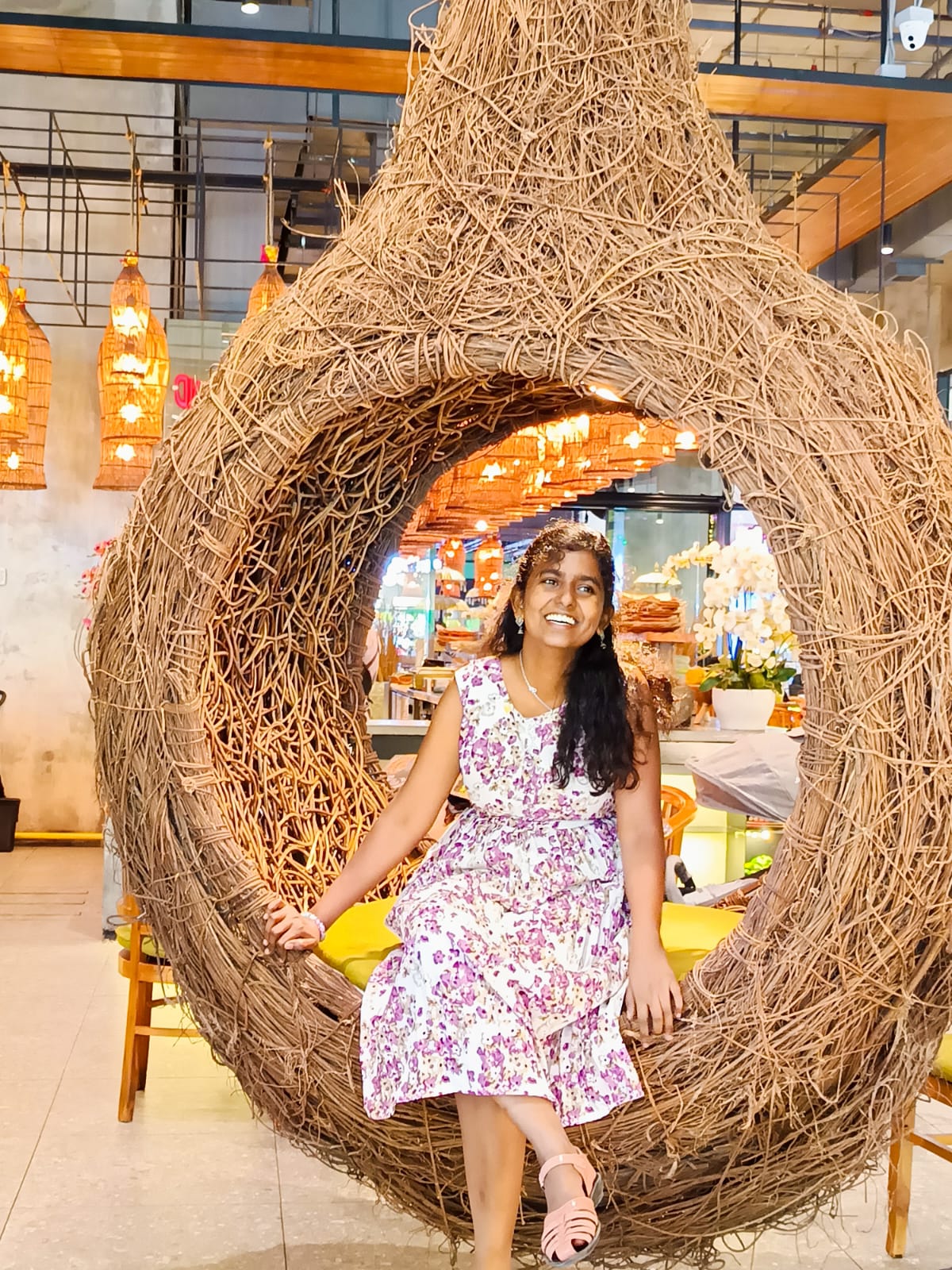 AZHAGU NIVETHITHA